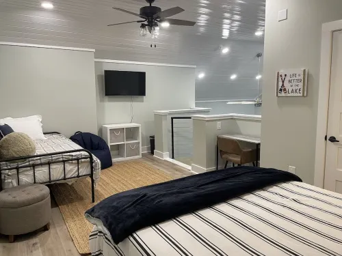 Boat Launch Bungalow - Steps to Lake Greenwood. NEW, Modern and Pet Friendly!