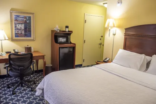 Hampton Inn Lebanon Hotels in Springfield