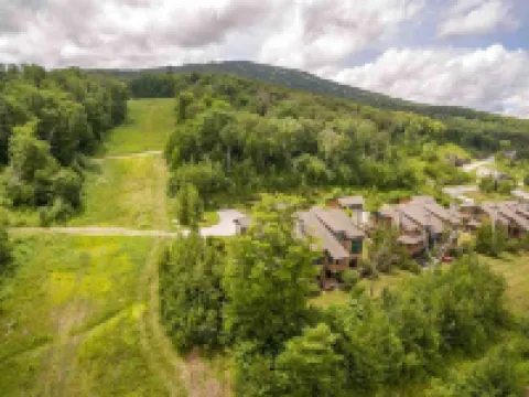 Ski In / Ski Out Treetops Home with Outdoor Private Spa Hotels in Stratton Mountain