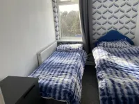 3 bedroom holiday cottage to rentIn withernsea east coast Hotels in der Nähe von The Emporium