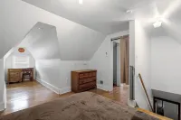 Charming 2-bedroom house with WiFi, AC, Gorgeous Views in serene Middletown