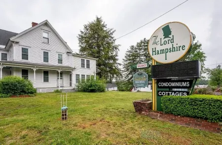 Gorgeous Waterfront Condo with Lake Access & Views