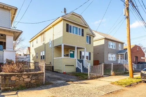 The B&W Haven 5BR Home with yard theater + Office Hotels in Bridgeport