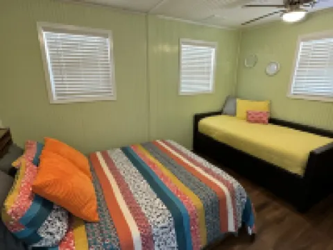 Amazing Views, Great Fishing and Huge Dock Make This the Perfect PK Get-Away. Hotels in Stephens County