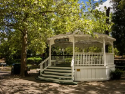 Murphys Getaway - Enjoy Wineries, Hiking, Concerts, Shopping & Small Town Charm โรงแรมในMurphys