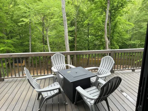 Pristine Riverfront Retreat in Wine Country with Fire Pit & Large Outdoor Space