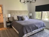 Over 3600 sqft house in gorgeous Decorah, Iowa!!