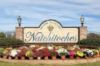 Downtown Front Street 2-bedroom townhome with balcony views