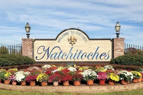 Downtown Front Street 2-bedroom townhome with balcony views