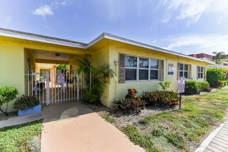Singer Island beach Apartment