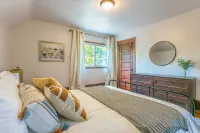 Stylish, modern loft with historic charm