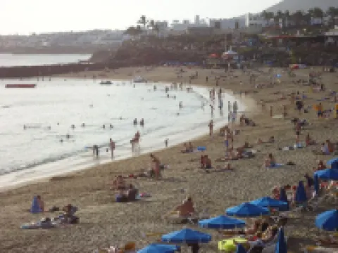 Playa Blanca Apartment, good location, close to Marina, fast WiFi / TV.