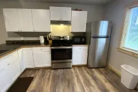 3 BDR /1 BA Cabin, Fishing nearby - Wifi