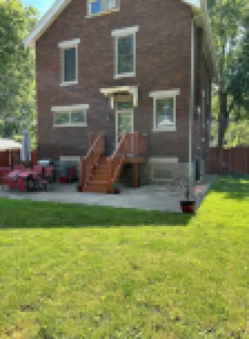 Cozy Brick house - 3 BR,  2 1/2 Bath, fenced in back yard with privacy fence.