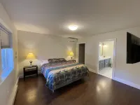 New 3-Bed Charming House Hotels in Saranac Lake