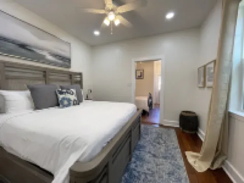 Beautifully Restored! - New Orleans 3 Bedroom Shotgun Home-15 Min French Quarter Hotel dekat Kebun Binatang Audubon