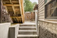 Charming 1 Bedroom Apt- Best Location Near Downtown Frederick & DC