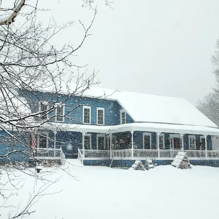 Hawks Mountain Farm, full apartment on a working farm.