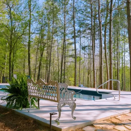 Private Heated Pool, Fishing Pond, Zip Line. Private 10 Acre Getaway!