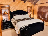 Silver Fox Inn Beautiful 5-bedroom Cabin w/hot tub Hotels near Ruidoso Winter Park
