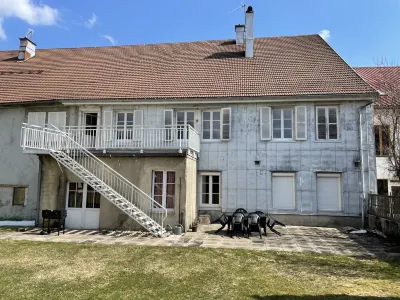 Magnifique Appartement Style Maison de Famille Hotels near La Source du Doubs