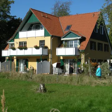 FW Directly at the Darßer Wald Prerow, Ideal for Dog Owners!