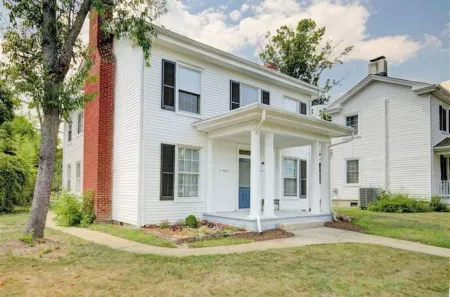 2 Br Retreat in the Heart of Historic Gordonsville -Walkable to Many Attractions