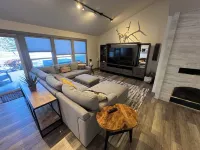 Updated Luxury Golf CourseTownhome