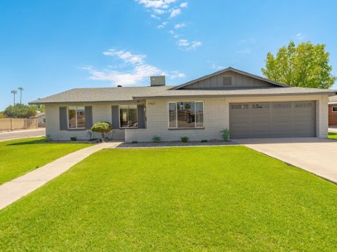 Private Heated Pool, Ping Pong and Billiards, Full Coffee Bar, near ASU