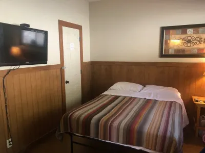 Garner State Park/Frio River Getaway in Concan!
