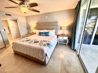 Water Front Condo in Duck Key. Free Wifi! Overlooking the Gulf of Mexico.