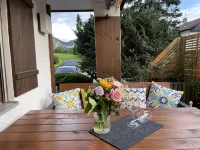 Modern & Cozy Vacation Apartment with Large Terrace and View of the Castle