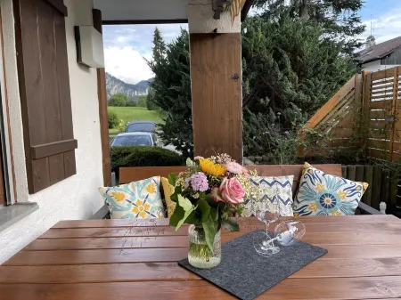 Modern & Cozy Vacation Apartment with Large Terrace and View of the Castle Отели рядом с достопримечательностью «Konigliche Kristall-Therme»