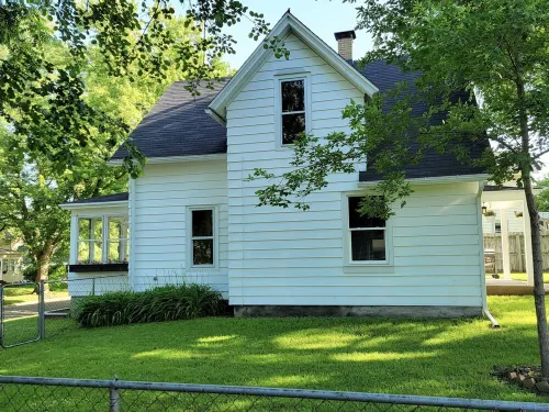 Beautiful Craftsman Style Home w/ Fenced Yard (Pet Friendly