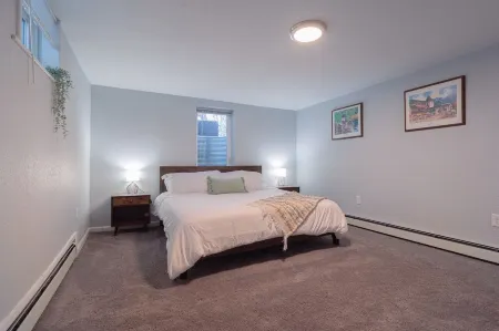 Arvada HideAway Отели рядом с достопримечательностью «Парк Хоскинсон»