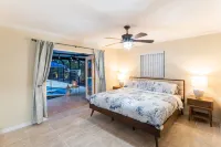 Sailfish Cove –Tropical Escape Minutes from Delray