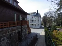 Holiday beachcomber, 50 m beach, beach chair, free Wi-Fi, 2 south-west-facing balconies