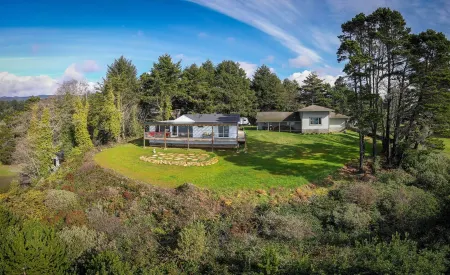 Beautiful Ocean View Home on the Majestic Oregon Coast