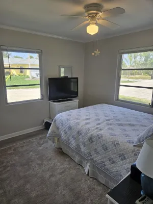 Lemon Bay Water Front Home Hoteles en Englewood