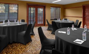 Larkspur Landing Extended Stay Suites Bellevue