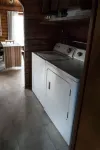 2nd and Spruce Cabin - Car Rental Available!