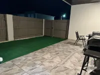 Cozy 3-bedroom townhome, best location in North Laredo. Sleeps 6-8.