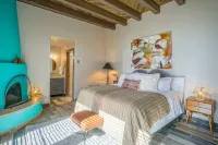 Casita Cotón - 2 bed, 2 bath, sleeps 6. Mountain views!