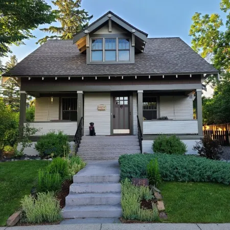 Elegant, Recipient of Historic Preservation Award! 2 Blocks From Downtown .