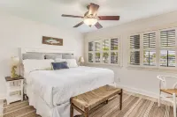 Walk to Florabama from Renovated Ground Floor 2Bd-2Ba w/ Pickleball, Boat Slips