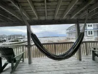 Bay Front Home with Amazing Sunset Views, Short block to Beach, centralA/C,kayak Hotels near Long Beach Island Library