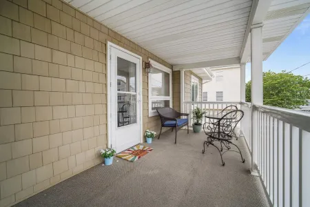 Pet Friendly 2 bed 1 bath condo 4 night Minimum in-season June-Sept Отели рядом с достопримечательностью «Wildwood Boardwalk»