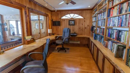 Beautiful Lake House on Schroon Lake with private beach and dock slip-4bed/4bath