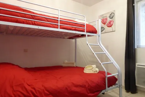 COCOONING HOUSE IN QUIET