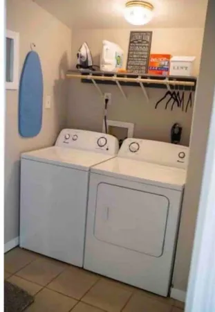 Cute cottage near the Navy base